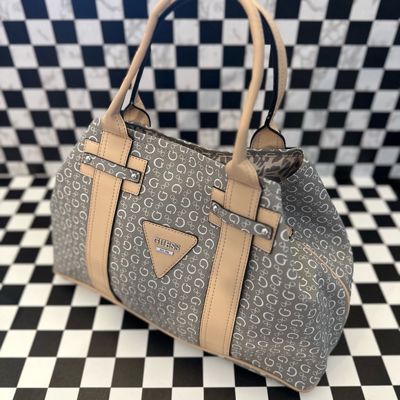NEW Guess Monogram logo Tote Bag, Large. Gray & Cream - Picture 13 of 16